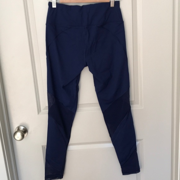 Medium - VS Sport / Sheer blue leggings - Picture 6 of 8